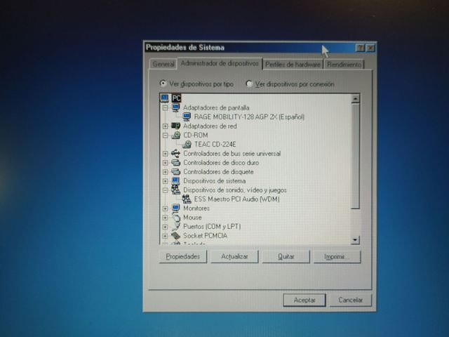 Notebook da gioco retrò Dell Inspiron 4000 Windows Me