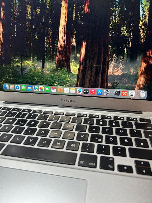 OCCASIONE !!! Macbook Air i5 8gb Ram