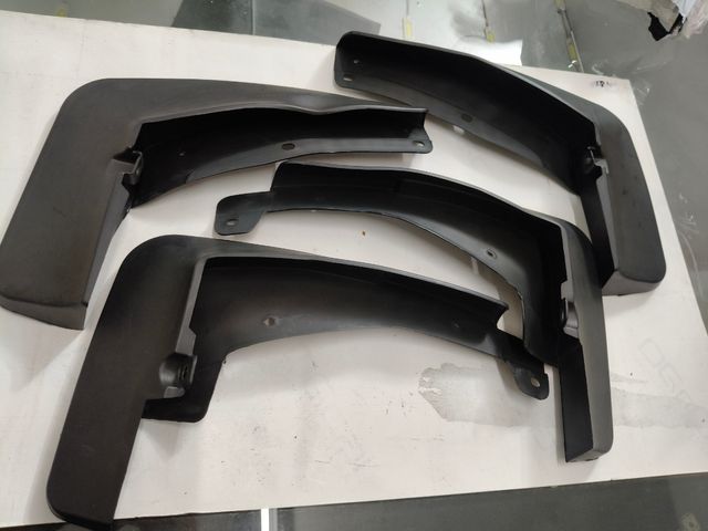 Faldones de guardabarros