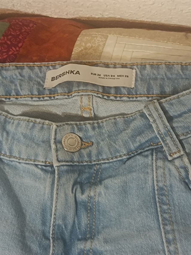 Vaquero recto detalle frontal 36 azul Bershka