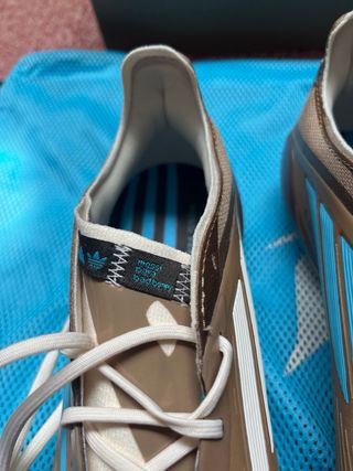 Botas Adidas F50 Messi x Bad Bunny
