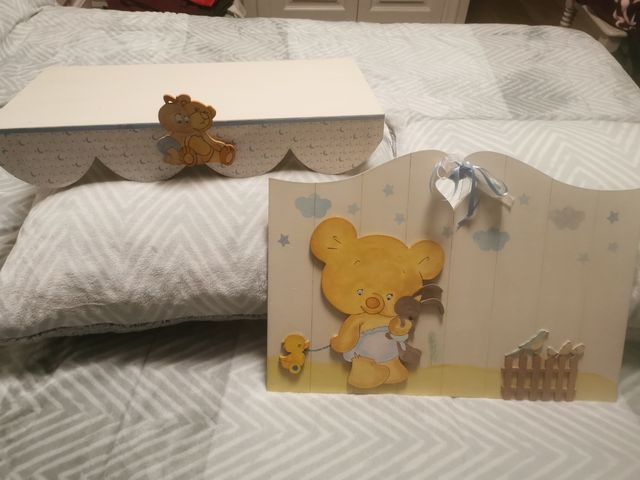 Cuadro y repisa bebe