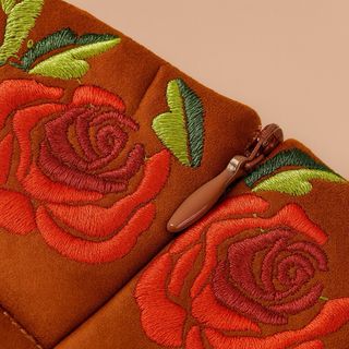 Nuevo Pantalón marrón teja con flecos