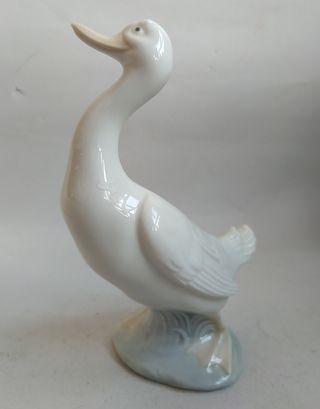Figura Original Oca Porcelana - NAO Lladró - 15cm