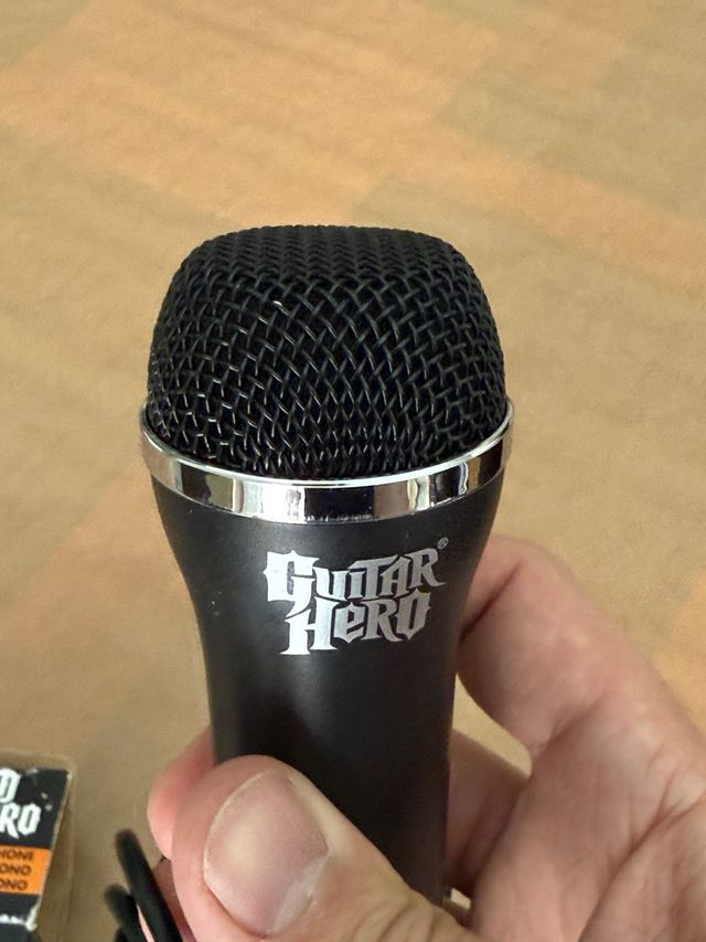Micrófonos Guitar Hero / SingStar