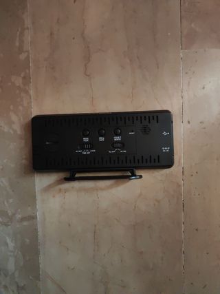 Sveglia digitale con lettura temperatura