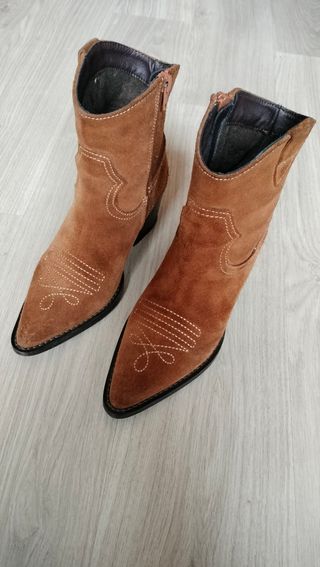 BOTINES COWBOY DE PIEL.