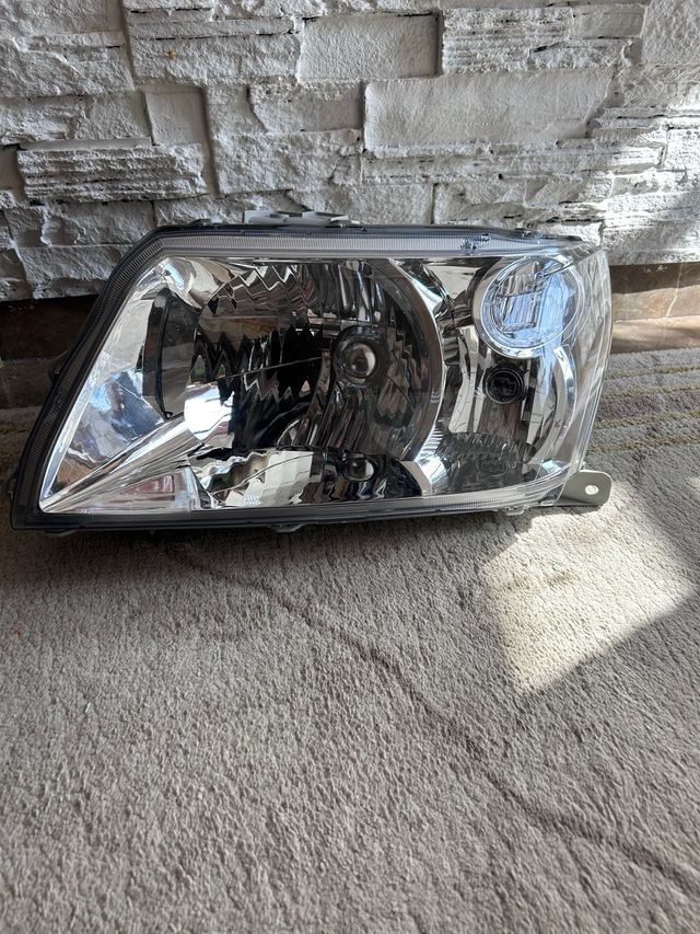 FARO SUZUKI GRAND VITARA 2005 al 2008 IZQ