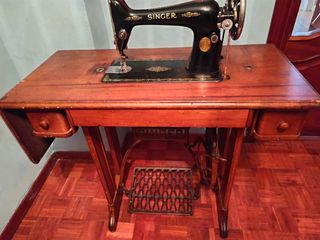 Maquina de coser antigua