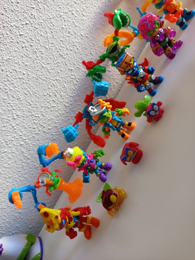 Super Things + libro comic.