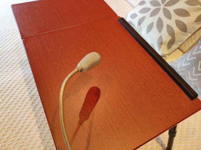 MESA RECLINABLE PORTATIL  PLEGABLE: CAMA o SOFA