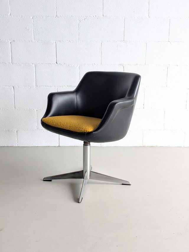 Poltrona girevole vintage anni '60