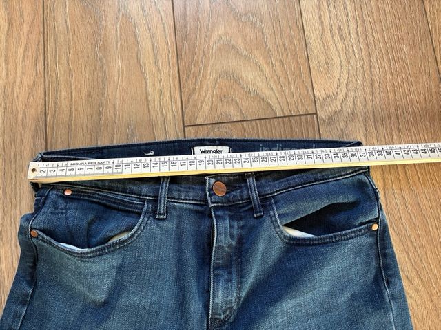 Vaqueros pitillo Wrangler