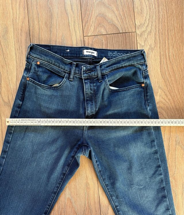 Vaqueros pitillo Wrangler