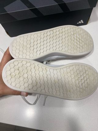 Bambas Adidas niño. Núm 35