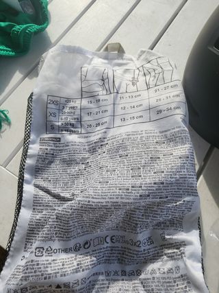 Pattini ragazza o ragazzo in linea