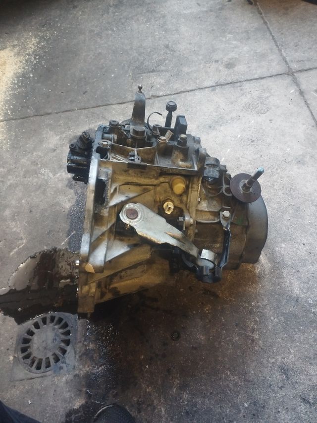 Caja de cambios Citroen Peugeot 1.9