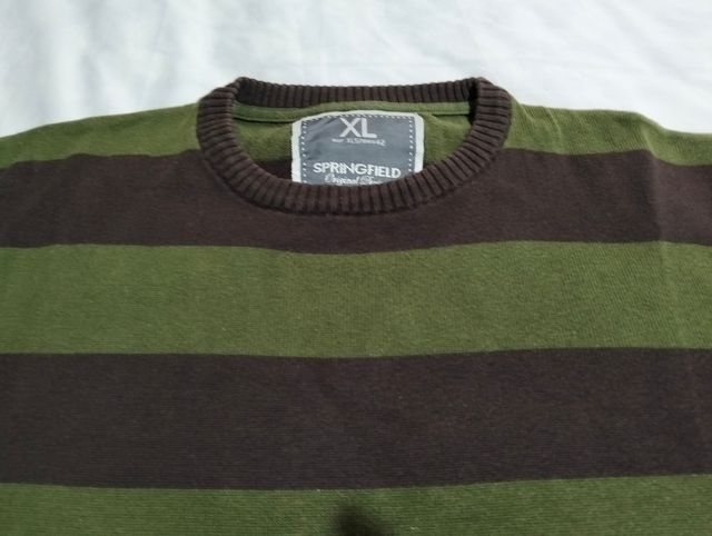 jersey de rayas verde y marrón