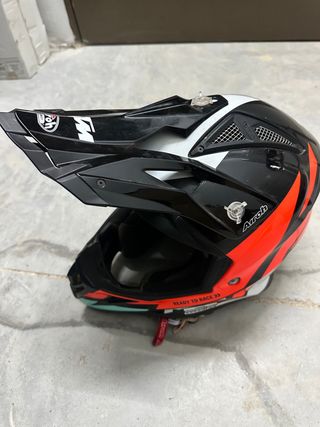 Casco Airoh KTM talla S. Carbono