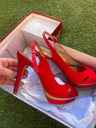 Sandalia roja Fiesta N.35