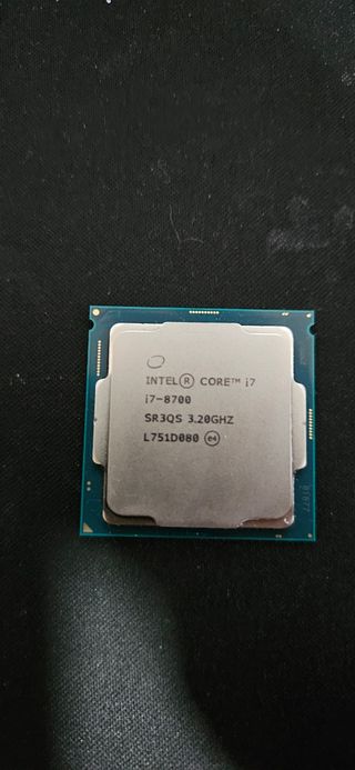Intel i7 8700