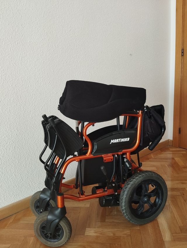 Silla de Ruedas Eléctrica y Plegable