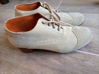 Zapatos, Calzado canario de mujer a estrenar. 