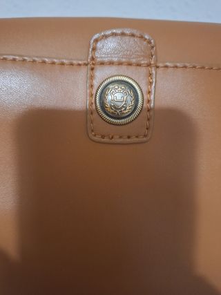 Bolso de hombro camel