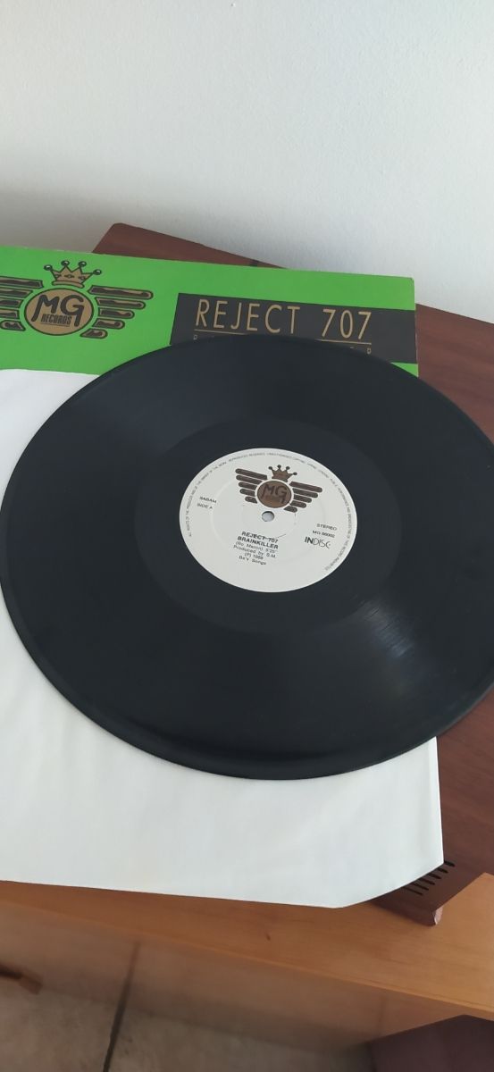 VINILO REJECT 707