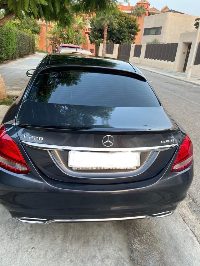 Mercedes-Benz Clase C 220D bluetec sport