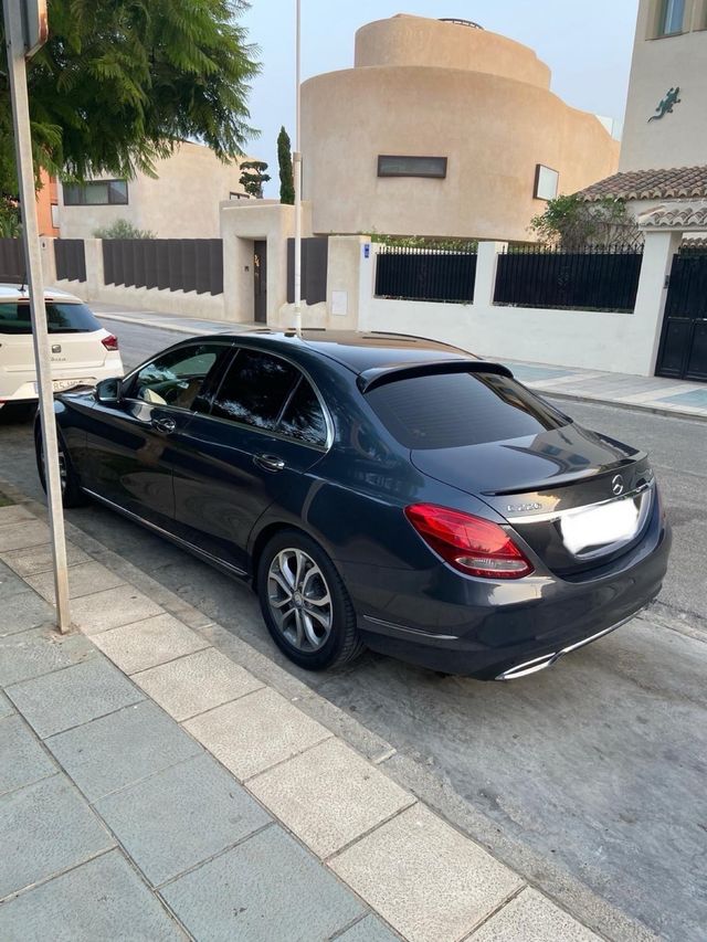Mercedes-Benz Clase C 220D bluetec sport