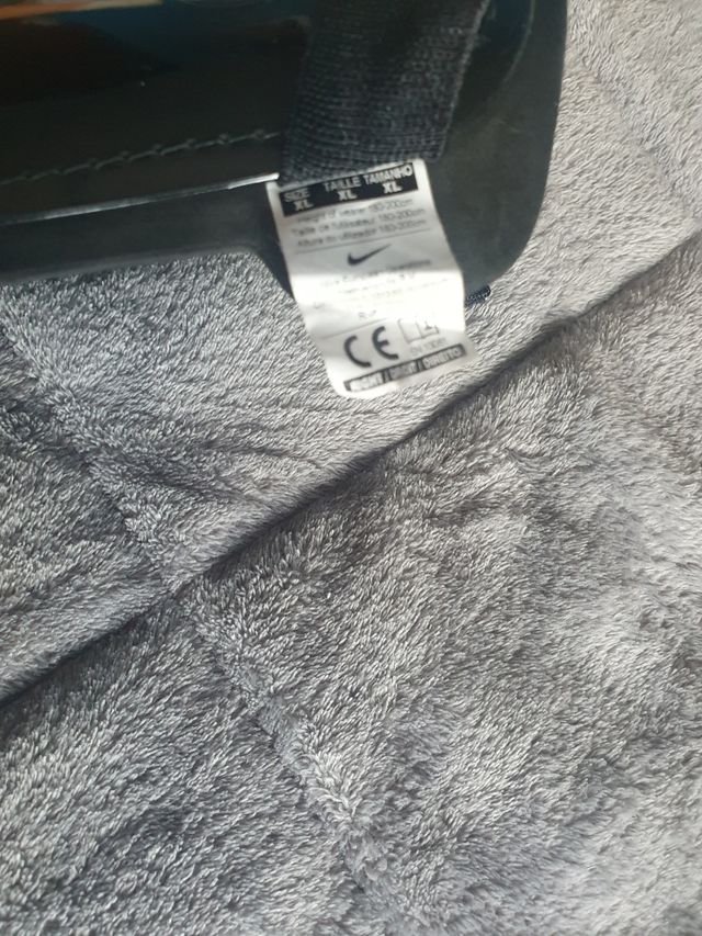 Espinilleras Nike XL adulto 