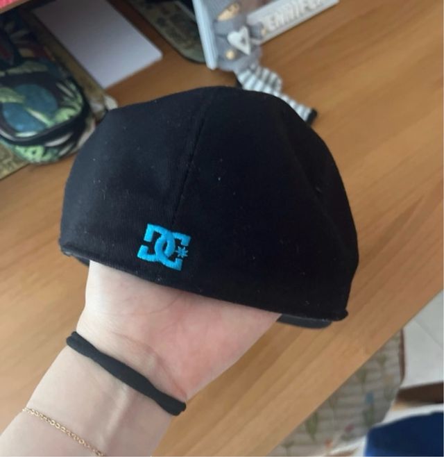 Cappellino con visiera