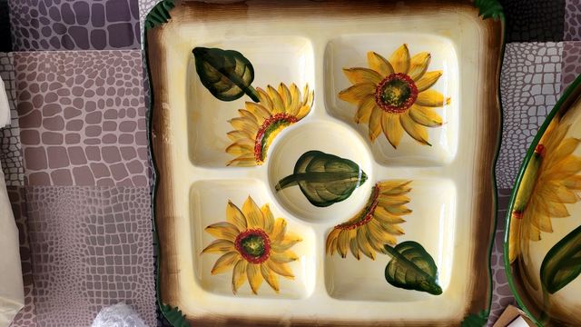 Porta vivande in ceramica dipinta a mano