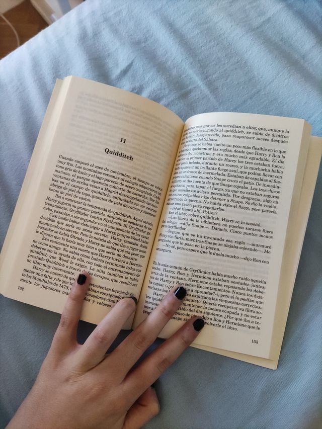 Harry Potter y la piedra filosofal (Harry Potter 1) (Latin Spanish Edition)