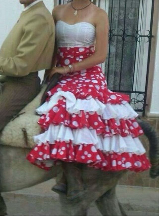 Falda flamenca de volantes