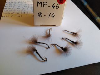 VARIOS MODELOS MOSCAS PETITJEAN