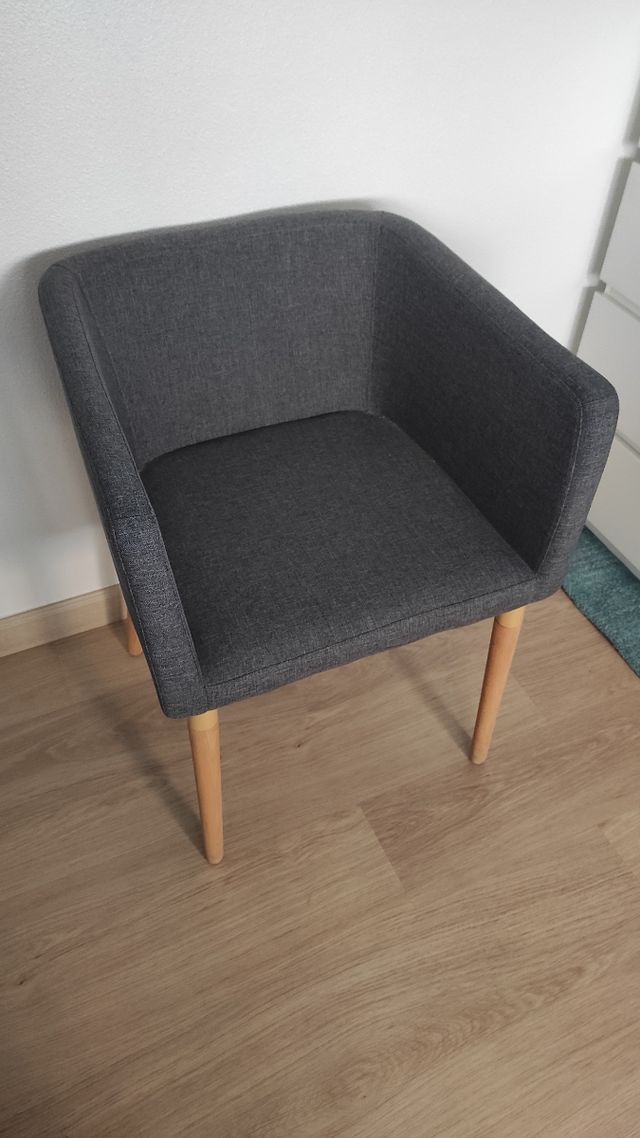 Silla comedor gris y madera