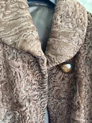 Abrigo de piel de astracán