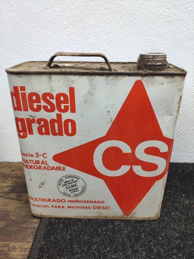 Antigua lata de aceite cs diesel grado