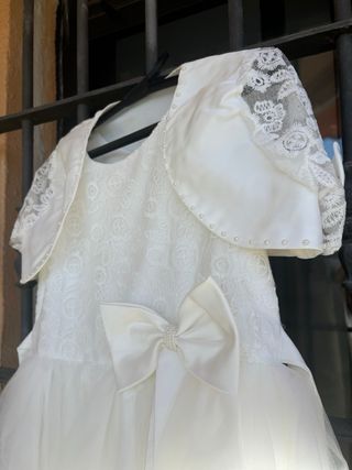 Vestido de comunión para niña. 
También para boda