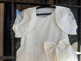 Vestido de comunión para niña. 
También para boda