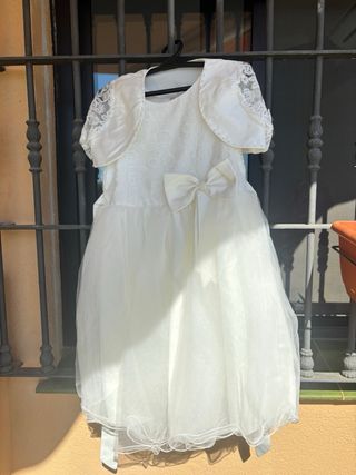 Vestido de comunión para niña. 
También para boda