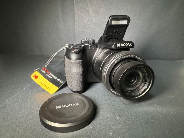 Cámara Kodak pixpro astro zoom AZ425