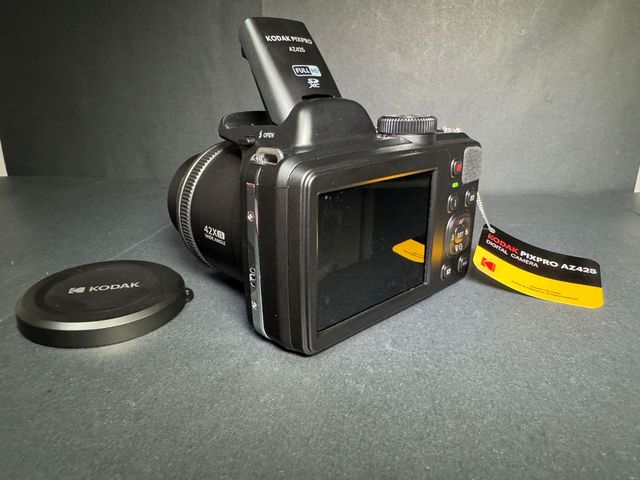 Cámara Kodak pixpro astro zoom AZ425