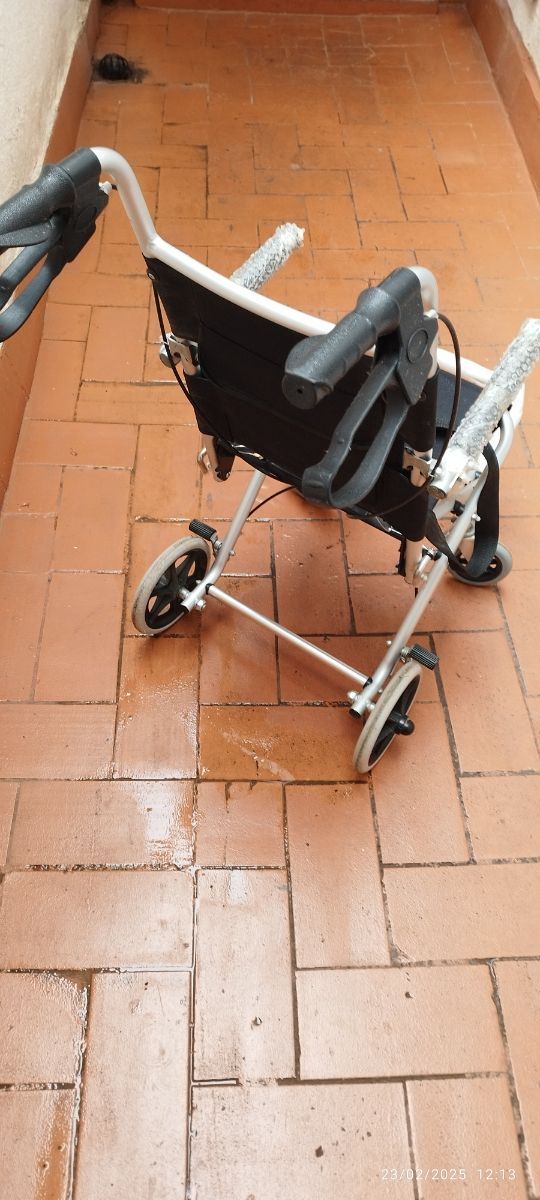 Silla de rueda para el interior de piso