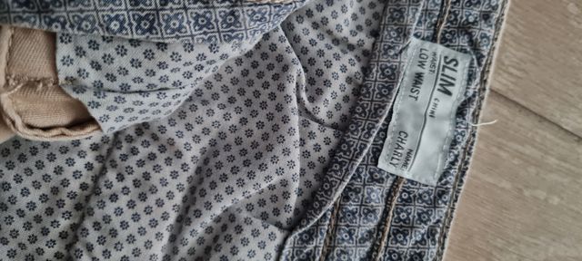 Pantalon pepe jeans tostado