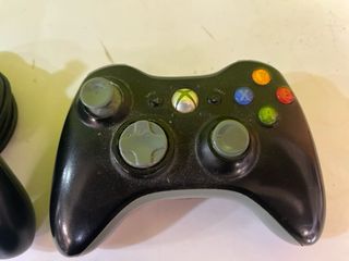 Lote de mandos de consolas averiados