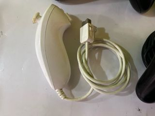 Lote de mandos de consolas averiados