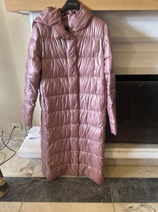 Plumífero  largo rosado HOX con capucha 